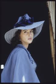 Top lounge and chillout best neapolitan songs. Monica Bellucci Sul Set Di Briganti Amore E Liberta Marco Modugno 1993 Europeana