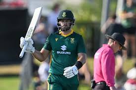 South Africa wins toss