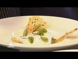 Elle fait partie de la direction france 3 grand est. A Gueter A Rabschwihr Chez La Chef Etoilee Michaela Peters Youtube