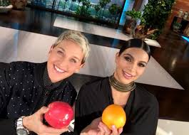Ellen degeneres' oscars selfie tweet took the twitter world by storm. Ellen Degeneres On Twitter Took A Selfie Kimkardashian West Magically Appeared Post A Fruit Selfie W Drinkgooddogood Http T Co Goxsvrjlgf