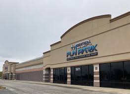 The latest tweets from mega trampoline (@megatrampoline). Aurora Approves Liquor License For Restaurant At Mega Fun Park Chicago Tribune
