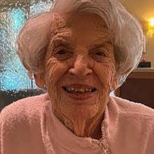 Agnes Mckinnon's Instagram, Twitter & Facebook