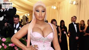 Nicki minaj has seen success well beyond the mainstream, exploding into international pop stardom since singing with signing a record deal with lil wayne's young money entertainment in 2009. 8gmretadmed2rm