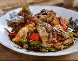 Salah satu bagian yang paling banyak dimasukkan pada masakan kalio dagiang adalah usus dan kikil. Pin On Masak