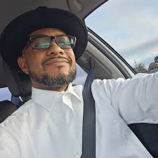 Being spiritually in tune and street smart is a dangerous combination.  🎩🪬🪩😎😈 Approach with caution.