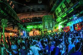 Uitgaan in krakau is een feestje: Uitgaan Boedapest Tips Van Locals Voor Je Citytrip Tix Nl