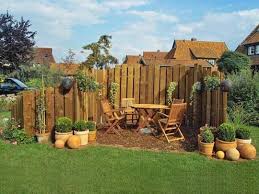 40 Amazing Outdoor Kitchen Ideas Your Guest Happy Visiting Inspira Spaces Garden Design Pallets Garden Garden Design Layout