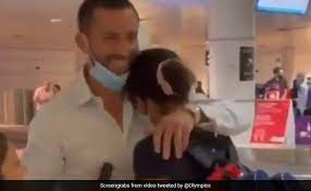 Ils ont commencé à se fréquenter durant quelques mois avant que jennifer emménage dans la maison de david après les jeux olympiques de rio en 2016. X4vmczpxytrj M