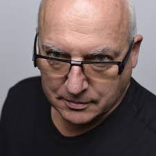 Nie żyje JANUSZ SOSNOWSKI Wybitny scenograf, wykładowca naszej Uczelni w  latach 1981-2015, odszedł w wieku 77 lat. Janusz Sosnowski był absolwentem  Wydziału Architektury Politechniki Warszawskiej. Profesor sztuk  plastycznych. Członek Polskiej Akademii ...