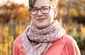 UNSERE MITARBEITER*INNEN