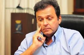MP denuncia prefeito Carlos Eduardo Alves por captação indevida de ...