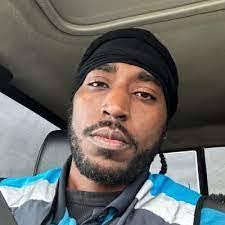 Shawn Mosby's Instagram, Twitter & Facebook