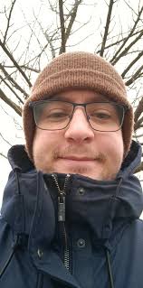 Humor and secret codes in a dating group