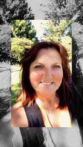 I I want to see see something cool. Not memes or selfies. But pictures  you've taken... your farm, your truck, the sky, flowers "SHOW ME"