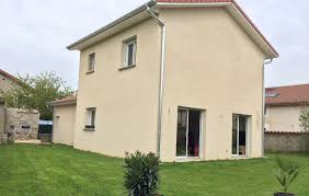Une Maison A Etage De 92 M Fonctionnelle Et Lumineuse Dans L Ain 01 Avec Images Maison Maison Etage Maison A Etage