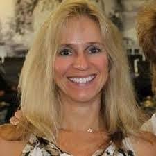 Kathy Hassell's Instagram, Twitter & Facebook