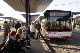 Przez pewien czas ruch w okolicach pętli słonecznej był utrudniony, ale według informacji policjantów, sytuacja na drogach wróciła już do normy. To Juz Koniec Autobus Linii 820 Zniknie Z Rozkladow Juz Na Zawsze
