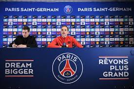 Avant cela, l'entraineur italien était présent en conférence de presse et a été accueilli par. Ligue Des Champions Pas De Conference De Presse Pour Psg Dortmund L Equipe