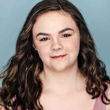 Corry Peters's Instagram, Twitter & Facebook