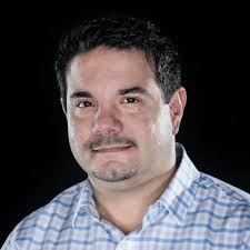 Cesar Teran's Instagram, Twitter & Facebook