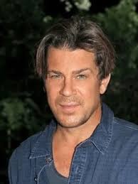 kendall wells — Yandex:found 170 thousand results