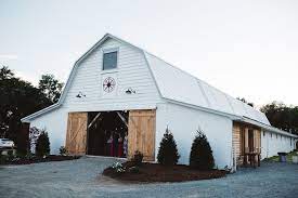 Huge Barn Wedding Venue In The Mountains Of Nc L Michelle Lyerly Photography L California Wedding Venues Wedding Venues In Nc Rustic Wedding Inspiration