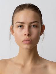 Hannah Seifert's Instagram, Twitter & Facebook