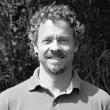 Daniel Peck's Instagram, Twitter & Facebook