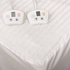 This Heated Mattress Pad Features Dual Controls To Allow Two People To Independently Adjust The Temperatu King Size Mattress Electric Mattress Pad Mattress Pad