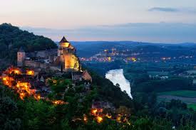 This is your host, naomi. Discover France Paris Normandy Bordeaux The Dordogne Region 14 Days Kimkim