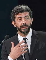 Associated with old english, noble, bright. Alberto Rodriguez Librero Wikipedia