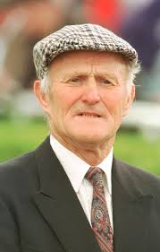 Racing legend Tommy Kinane dies aged 90 as sport mourns for 'giant' of the  game and beloved father of iconic jockey Mick