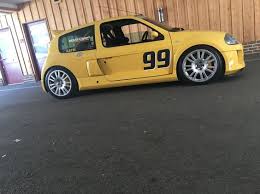 Used 2002 Renault Clio V6 Renaultsport V6 For Sale In East Sussex Pistonheads Autos Deportivos Carros Y Motos Autos Deportivos De Lujo