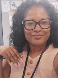 Embracing the natural features 😌 ✨️ I was blessed with.