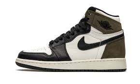 Jordan hiện chỉ kém việt nam 3 bậc trên bxh fifa mới nhất (hạng 95). Giay Air Jordan 1 Retro High Dark Mocha Gs Sku 575441 105 Shoe Game Viá»‡t ThÆ° Viá»‡n Thong Tin Lá»›n Nháº¥t Viá»‡t Nam Vá» Sneakers Air Jordan Jordans Mocha