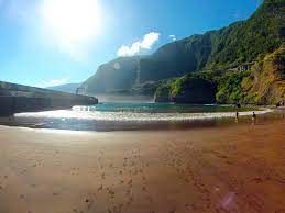 Seixal beach is located on the north western coast of madeira and is one of the most beautiful beaches of the island. Strande Von Seixal Ocean Retreat