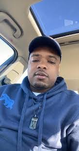 Katlyn Robbins's Instagram, Twitter & Facebook