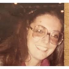 Connie Loftus's Instagram, Twitter & Facebook