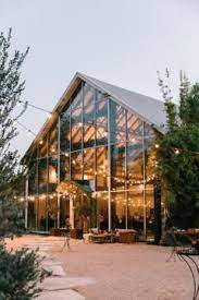 This Chic Austin Wedding Took Place In A Glass Barn The Ultimate Statement Venue Austin Wedding Venues Wedding Venues Texas Wedding Venue Inspiration