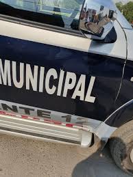 Una persona que encontró la patrulla sola, en. Policias De Ecatepec Se Enfrentan Con Presuntos Extorsionadores Y Abaten A Uno Observer