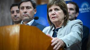 Bullrich ratificó que permanecen todos los artículos de la reforma laboral que debilitan a los sindicatos - La Política Online