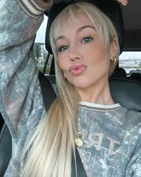 1st change of the year HAIR. New Era is in motion 💋🩷 thank you  @behindtylerschair @lacedhairextensions for making my vision come to life!