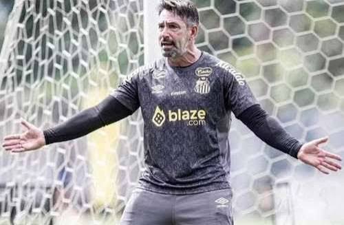 Santos sofre novo transfer ban por d&iacute;vida com auxiliar de Caixinha