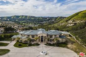 23594 Park South St Calabasas Ca 91302 Zillow Calabasas Homes Beverly Hills Houses Mansions