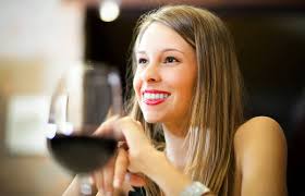 Bella Donna Che Cena Ristorante — Foto stock di © minervastock #220218760