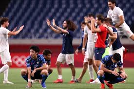 サッカー スペイン戦 キックオフ サッカー スペイン戦 キックオフです。テレビ放送の時間も確認しよう。 ロンドンオリンピック、サッカー男子（u23歳以下）の日本代表が優勝候補のスペインと戦います。 26日午後2時45分（日本時間：午後10時45分）から、スペインと1次リーグd組初戦がキッ. Uwgbm8gmavyk6m