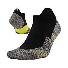 Pin By Antonio Paulo Dos Santos On Under Armour In 2021 Running Socks Men Shoes Size Under Armour Running