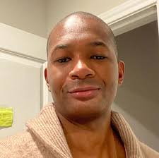 Curse Of The Moonlit Shadow (Secrets of Crestwood): Washington, Drew:  9798879661309: Amazon.com: Books