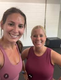 Friendship Friday!!! Is there anything better than getting to workout with  your movement besties?! Working out is a lot easier with friends. We'd love  for you to join our community!