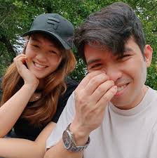 📸| Rachel McAdams and Ryan Gosling behind the scenes of 'The Notebook'  (2004).